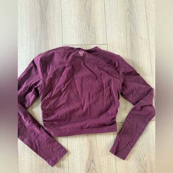 TNA burgundy & Sunday Best black crop tops both size small - Picture 5 of 6